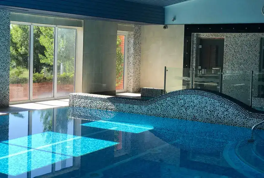 London Beach Country Hotel & Spa