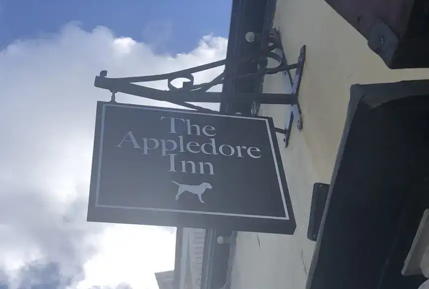 Photo showing Appledore Inn