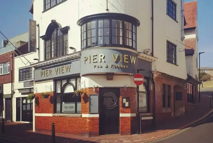 Photo showing Pier View Hotel