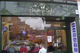 Photo showing Fingerprints Delicafe