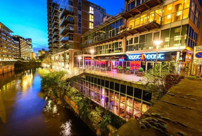 Photo showing East Z East