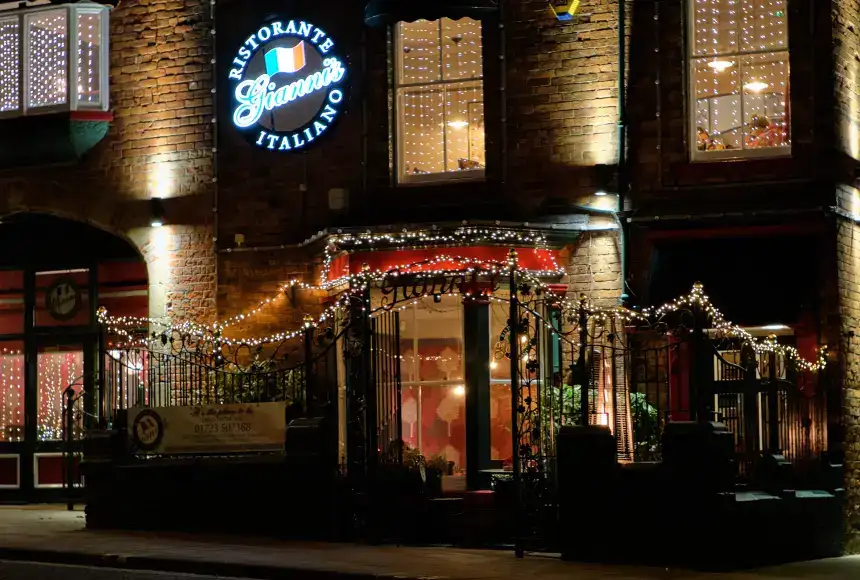 Photo showing Giannis Italian Restaurant